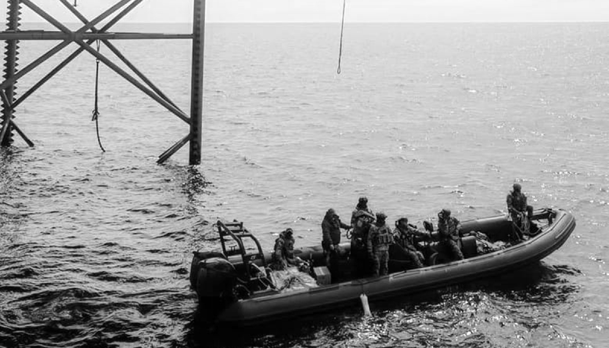Les troupes de marine du GUR à l'entraînement.