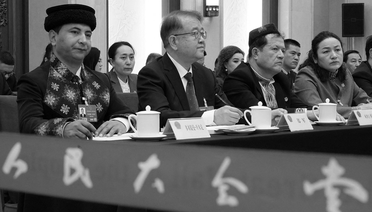 Des délégués de la région autonome ouïghoure du Xinjiang à l'Assemblée populaire nationale à Pékin, le 6 mars 2026.