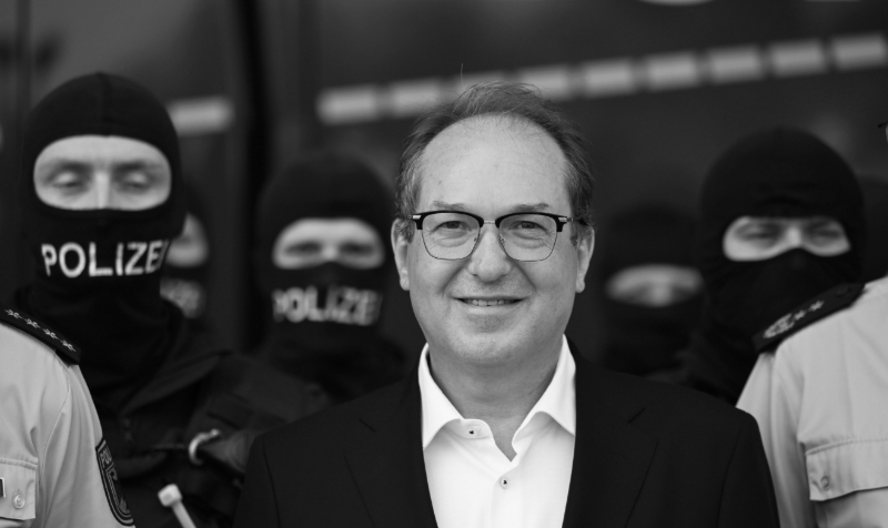 Le ministre de l'intérieur allemand Alexander Dobrindt, le 15 août 2025.