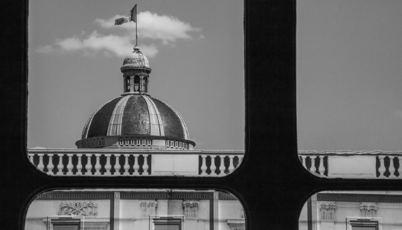 Vue sur la coupole du Palais du Luxembourg.